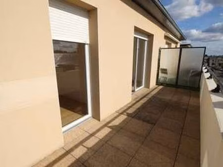 location appartement 3 pièces à sainte-luce-sur-loire (44980) : à louer 3 pièces / 62m² sa