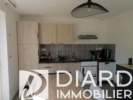 location maison à argentré-du-plessis (35370) : à louer / 95m² argentré-du-plessis