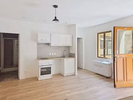 location appartement 2 pièces à figeac (46100) : à louer 2 pièces / 42m² figeac