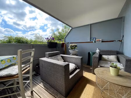 bas cenon - appartement t2 de 39 m² avec loggia et place de parking