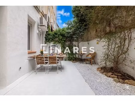 quiétude - appartement t3 de 58m2 - cour de 29m2 - 13007 endoume