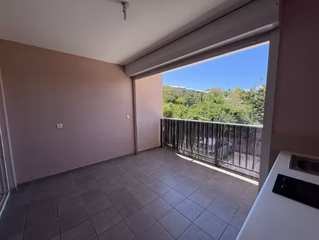 appartement t1 residence les hauts de fouillole
