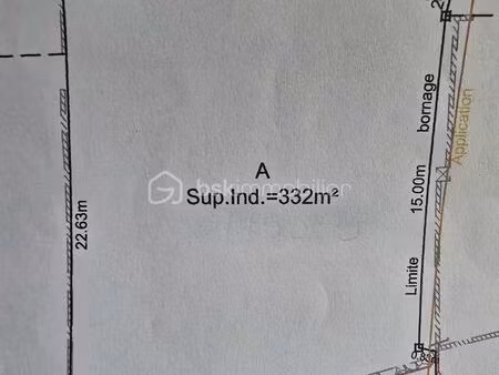 terrain de 332 m² à sainte-suzanne