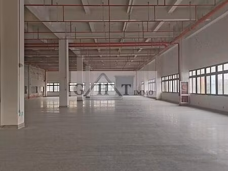 entrepôt 1700m² aulnay-sous-bois