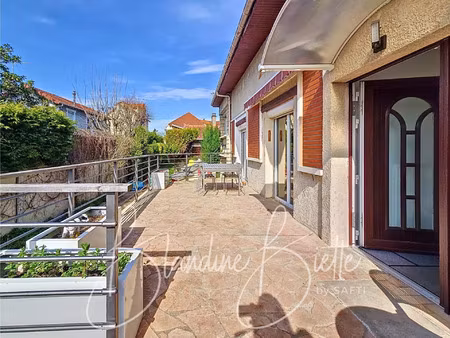 vente maison 10 pièces 200 m² chatou (78400)