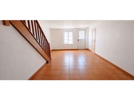 petit prix  gros potentiel ! maison f3 avec jardin + parking