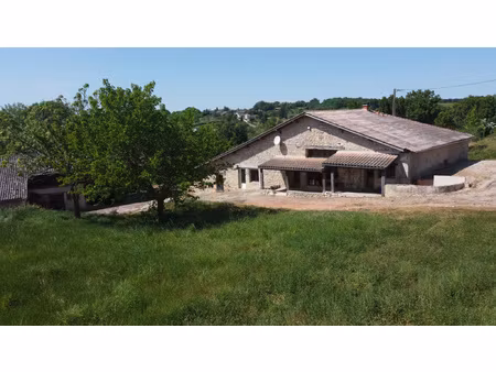 corps de ferme en pierre 168 m2 4 ha dépendances idé