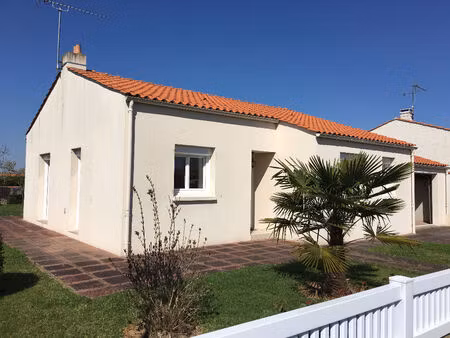maison saint georges de montaigu 3 pièce(s)