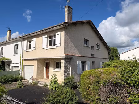 vente maison 4 pièces 140 m² saintes (17100)