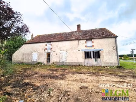 à vendre – maison à rénover - grand garage - grange - greniers - grand terrain arboré à éc
