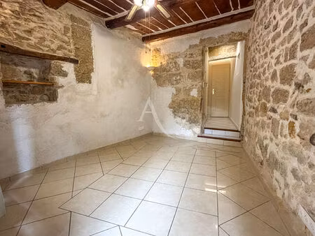 location appartement 1 pièce  22.00m²  istres