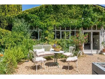 maison de caractère avec jardin et dépendance esprit loft