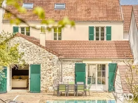 maison à gouvernes (77400)