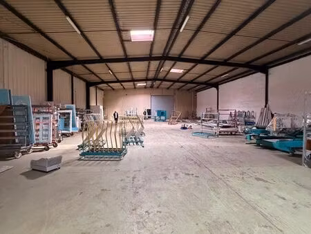entrepôt 500 / 900 m² – accès livraison – saint-ouen-l’aumône
