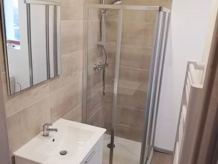 loue f2 50m2 quartier saint-pierre