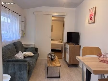 2 logements a louer : t2 meuble 500 hc et 1 studio vide 340 hc  libres 06.2026  proche fac