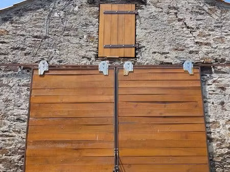 box de stockage de 12 m2 soit 30 m3 surveillé