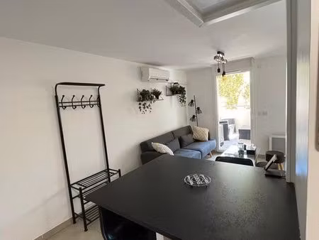 loue appartement meublé 38m2 + parking à chateaurenard