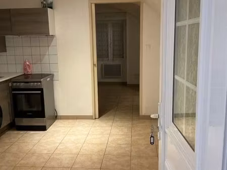 petit appartement rdc bedarieux