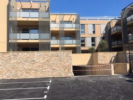 six fours les plages  prox centre ville