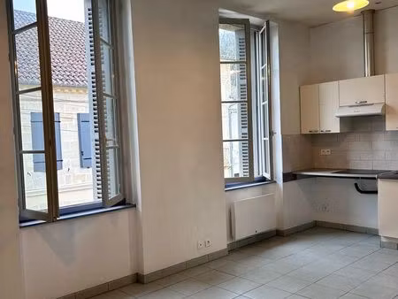 t2 40 m2 à louer à verdelais