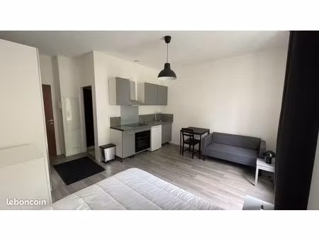 studio meublé 22 5 m² – royat limite chamalières