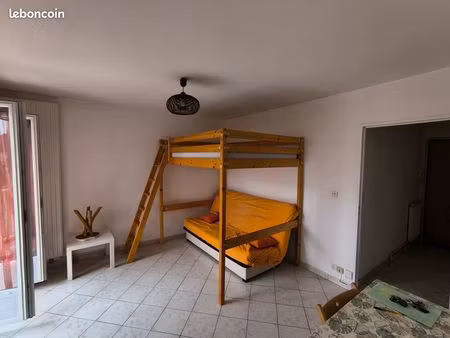 f1 bis de 25m² meublé