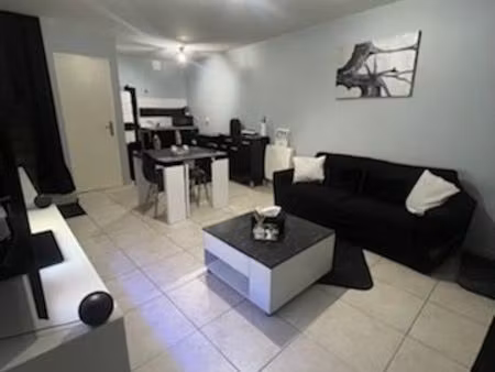 appartement 70m² - 570 euros