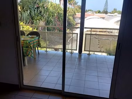 location t2 duplex meublé