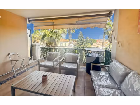location appartement  43.49 m² t-2 à hyères  1 121 €