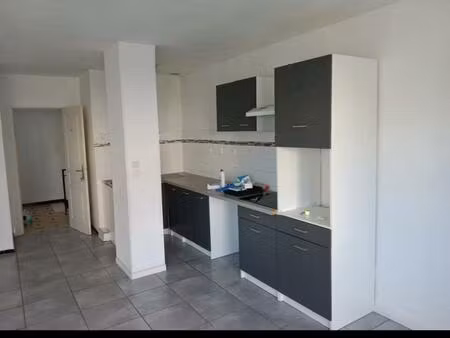immeuble de deux appartements de 70 m² chacun pour de la location
