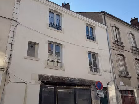 t4 rénové d'environ 70 m² — orléans centre quartier univer