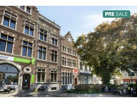 karaktervolle woning te koop in het centrum van boom