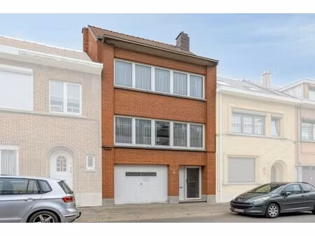 charmante 2-gevelwoning met eindeloos potentieel op een groot perceel in strombeek-bever