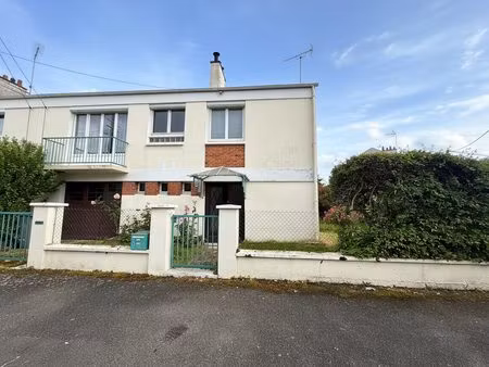 maison sur sous-sol proche des commodités