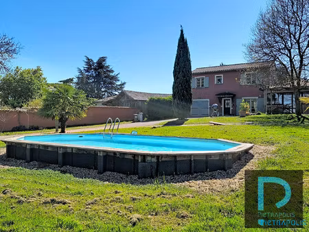 exclusivite maison sur 10 440 m² de terrain attenant