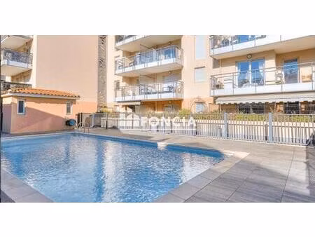 residence récente de standing spacieux 2 pieces terrasse box piscine