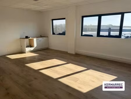 location bureaux 90 m²