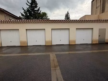 lot 11 garages loués – 7% rentabilité – carpentras