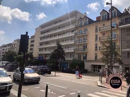 centre ville de viroflay - paarking à louer
