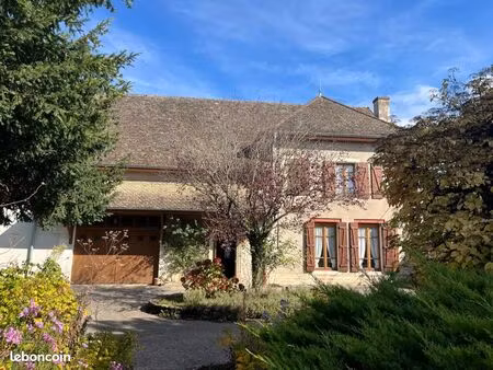 maison 5 pièces 151 m²