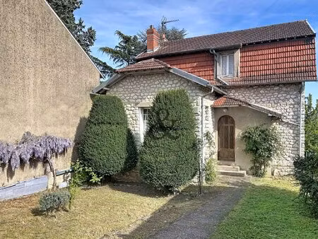 la chaussée saint victor- maison 90 m²