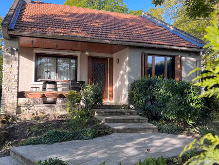 vente maison 8 pièces  165.00m²  le plessis