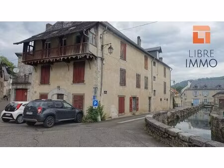 immeuble 300m² habitables  3 appartements et local