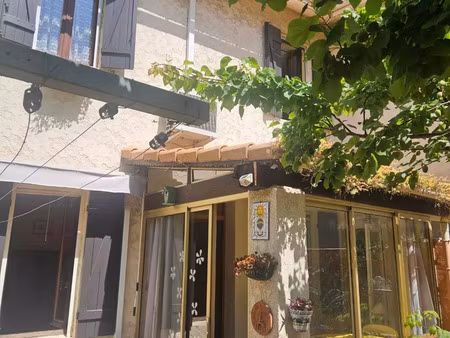 estaque jolie maison de village t4 avec veranda et terrasse