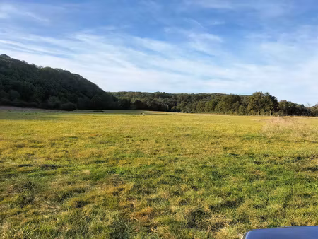 saint-jean-sur-mayenne : environ 12 hectares de terres agric