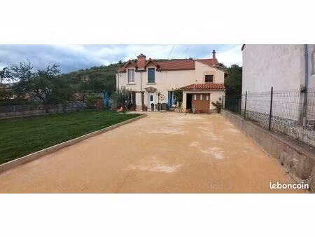 maison rénovée – 200 m² – 4 chambres + bureau – terrain 560 m²