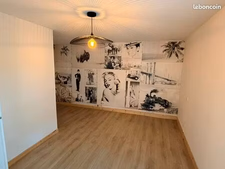 t2 duplex rénové 48 m² – extérieur + parking – centre-ville