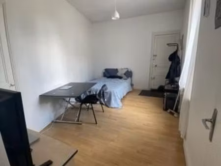 studio 1 pièce 18 m²