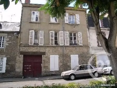 studio 1 pièce 32 m²